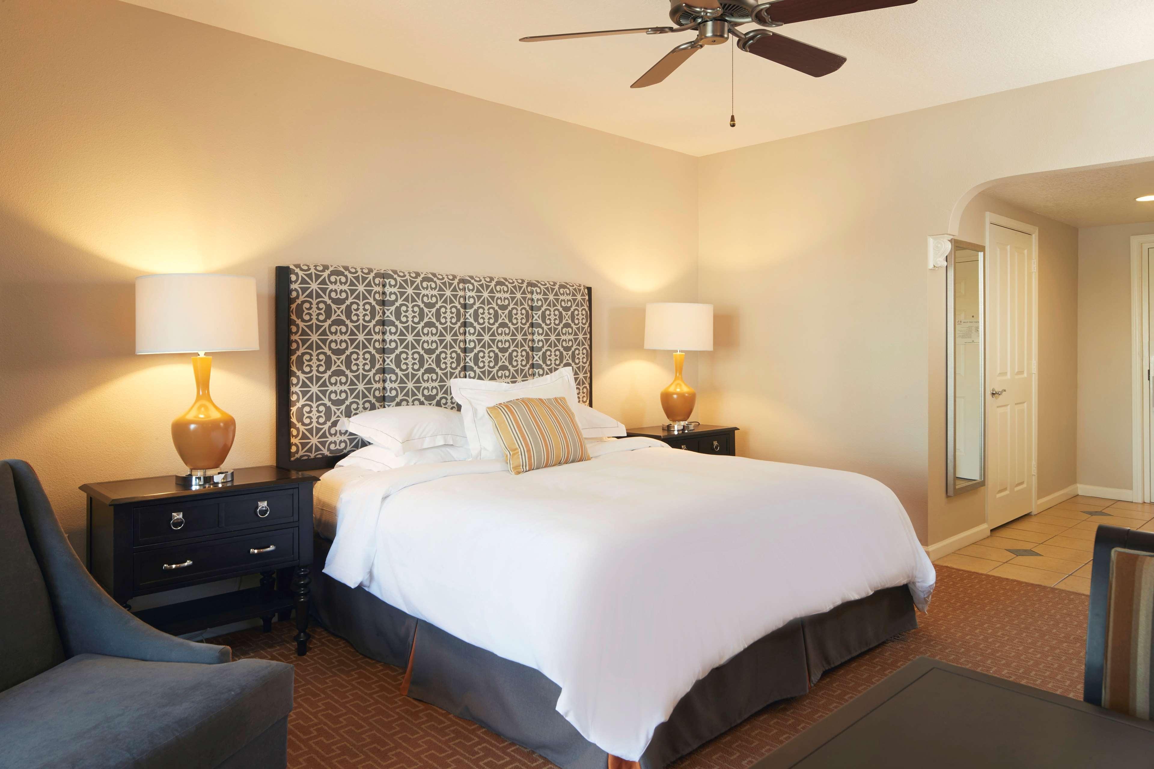 Hilton Grand Vacations Club Tuscany Village Orlando Lake Buena Vista Exterior photo