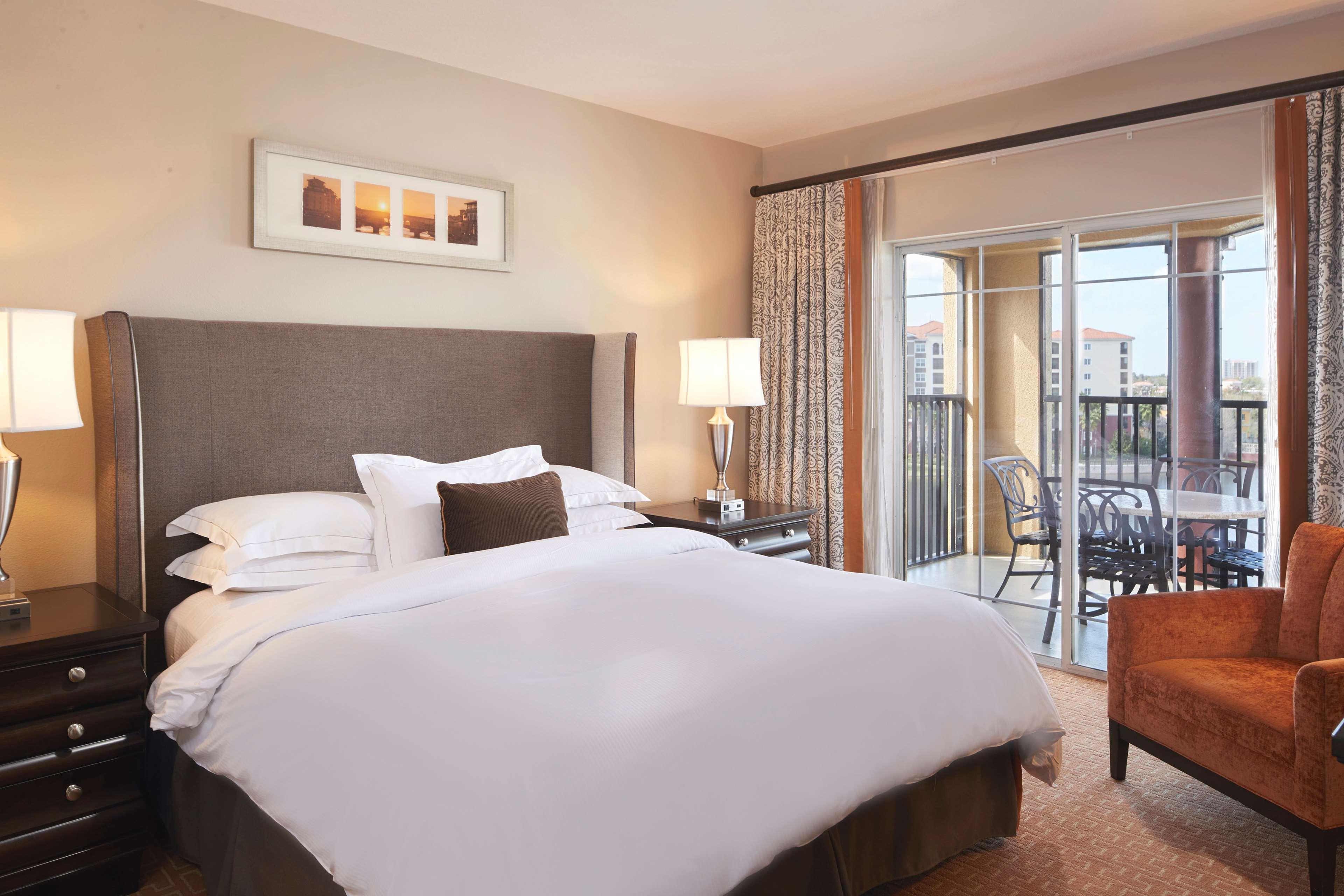 Hilton Grand Vacations Club Tuscany Village Orlando Lake Buena Vista Exterior photo
