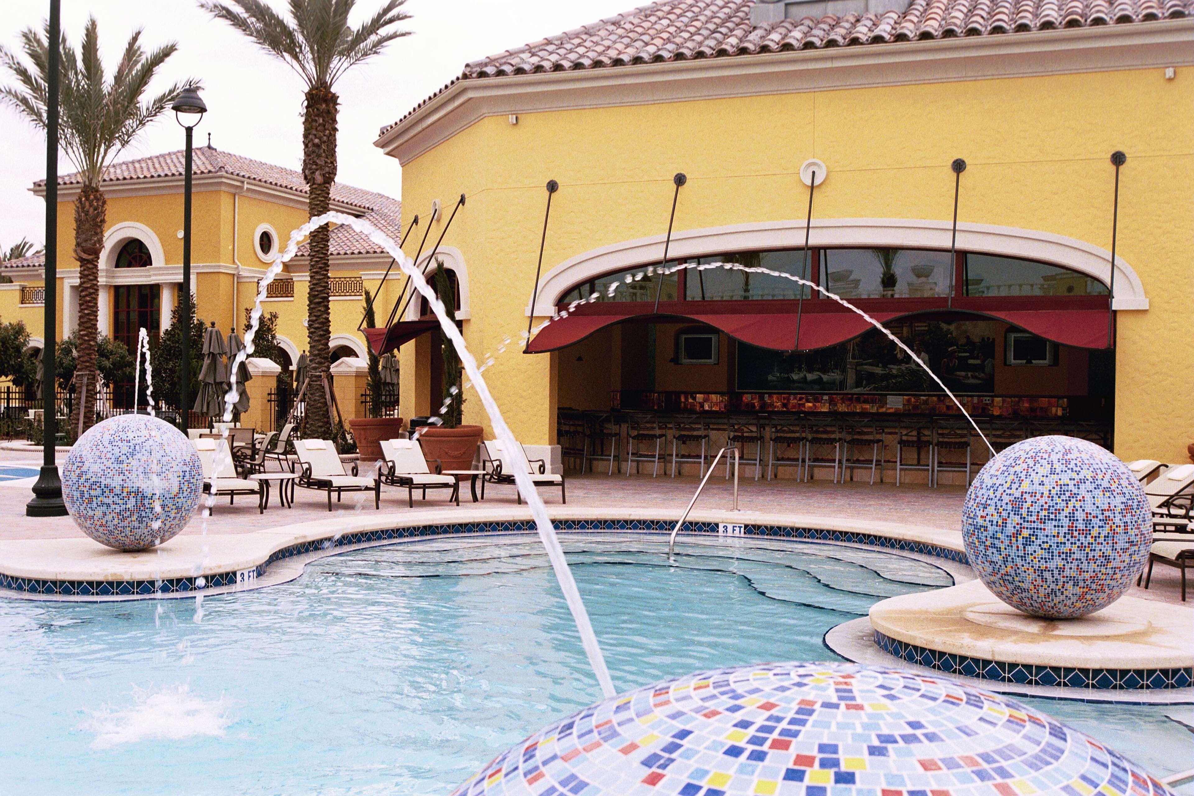 Hilton Grand Vacations Club Tuscany Village Orlando Lake Buena Vista Exterior photo