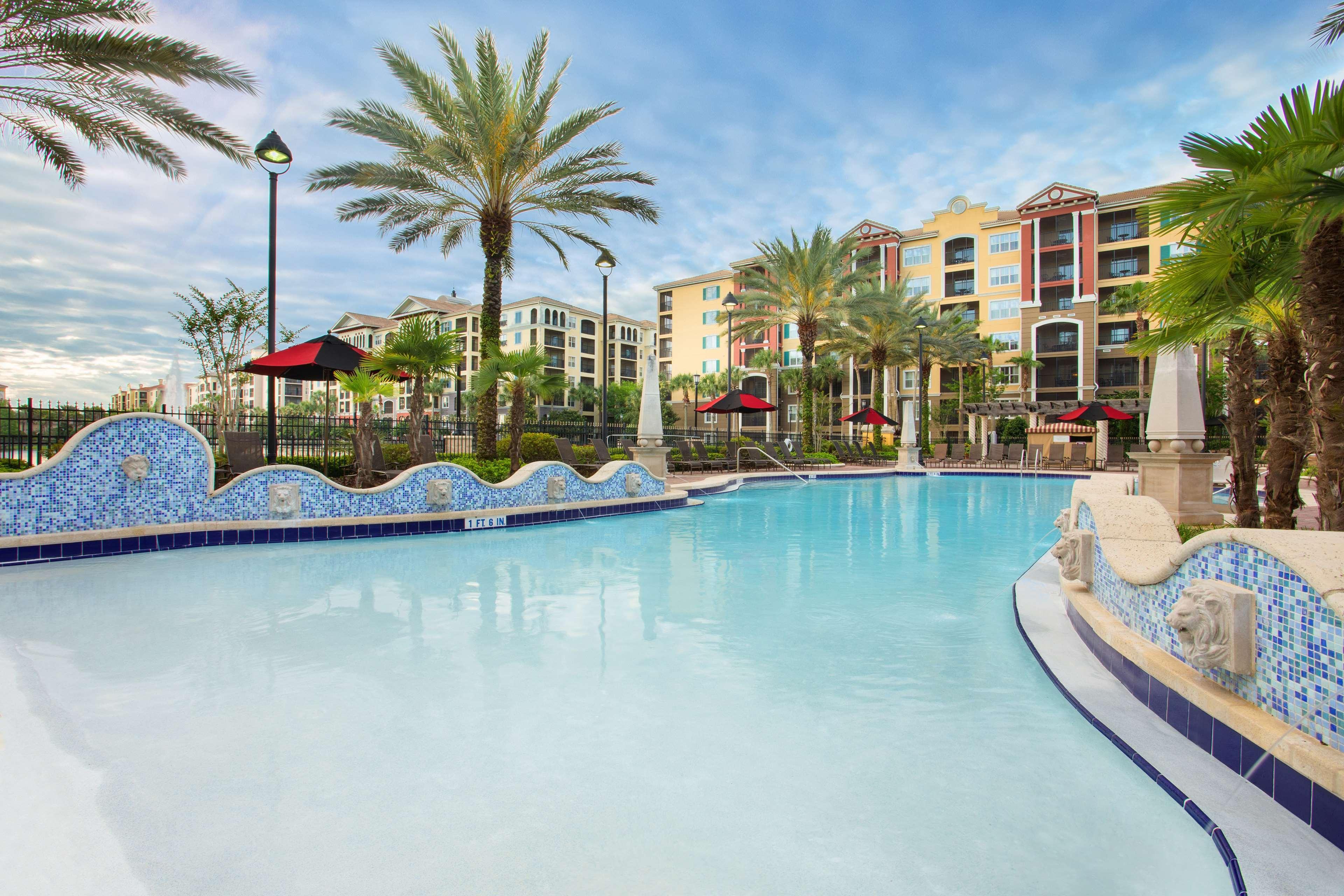 Hilton Grand Vacations Club Tuscany Village Orlando Lake Buena Vista Exterior photo