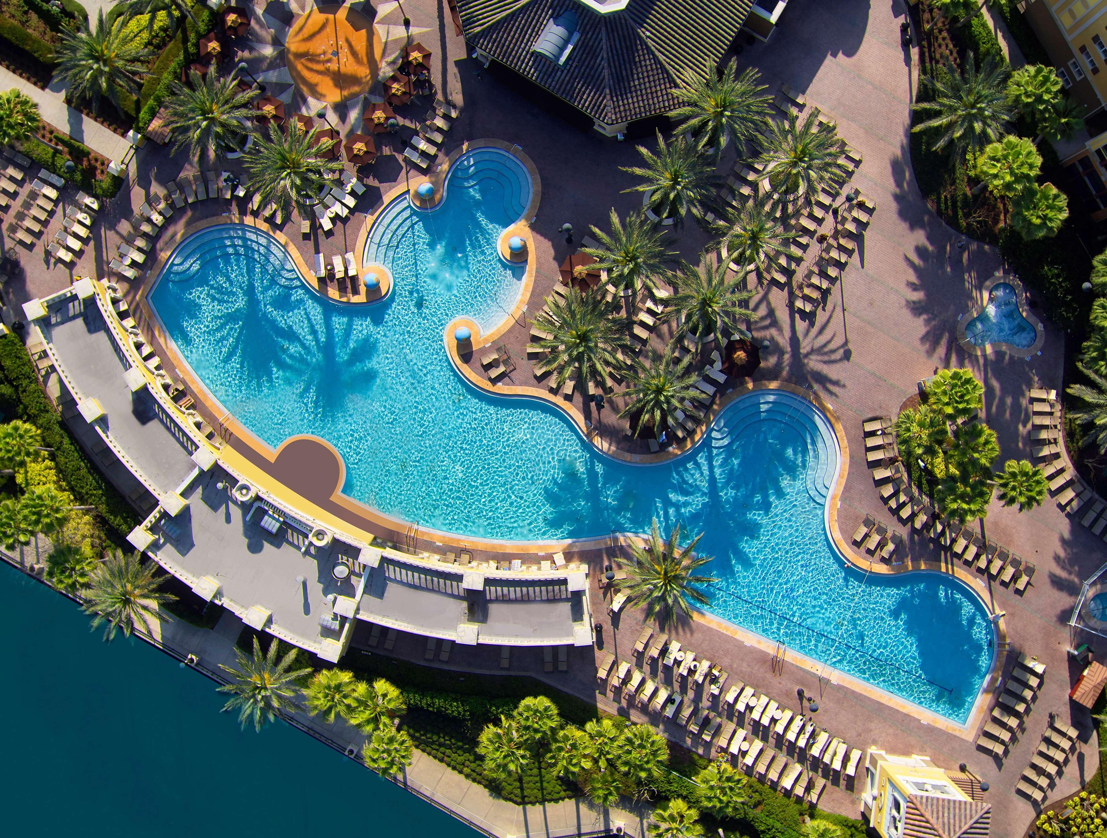Hilton Grand Vacations Club Tuscany Village Orlando Lake Buena Vista Exterior photo
