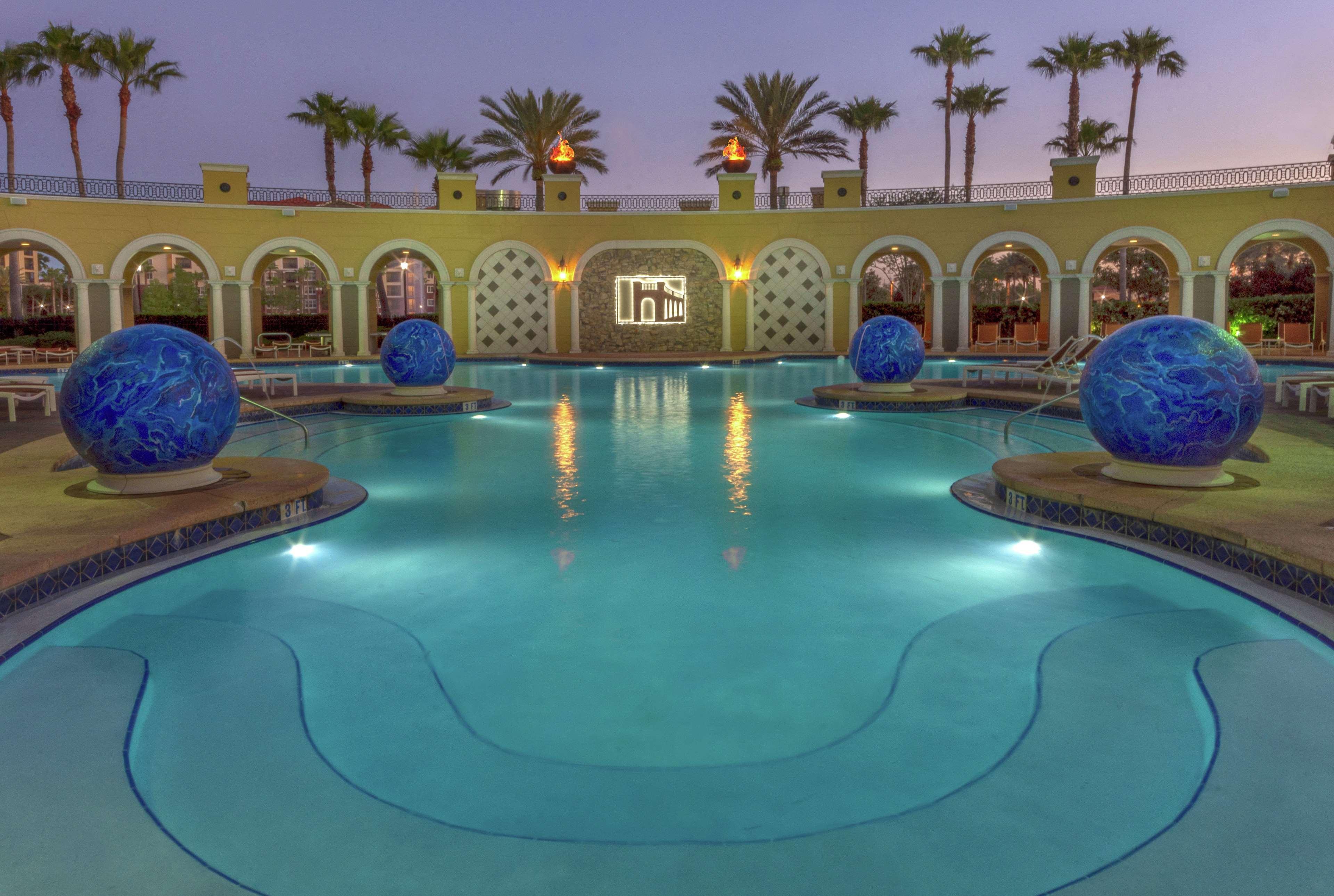 Hilton Grand Vacations Club Tuscany Village Orlando Lake Buena Vista Exterior photo