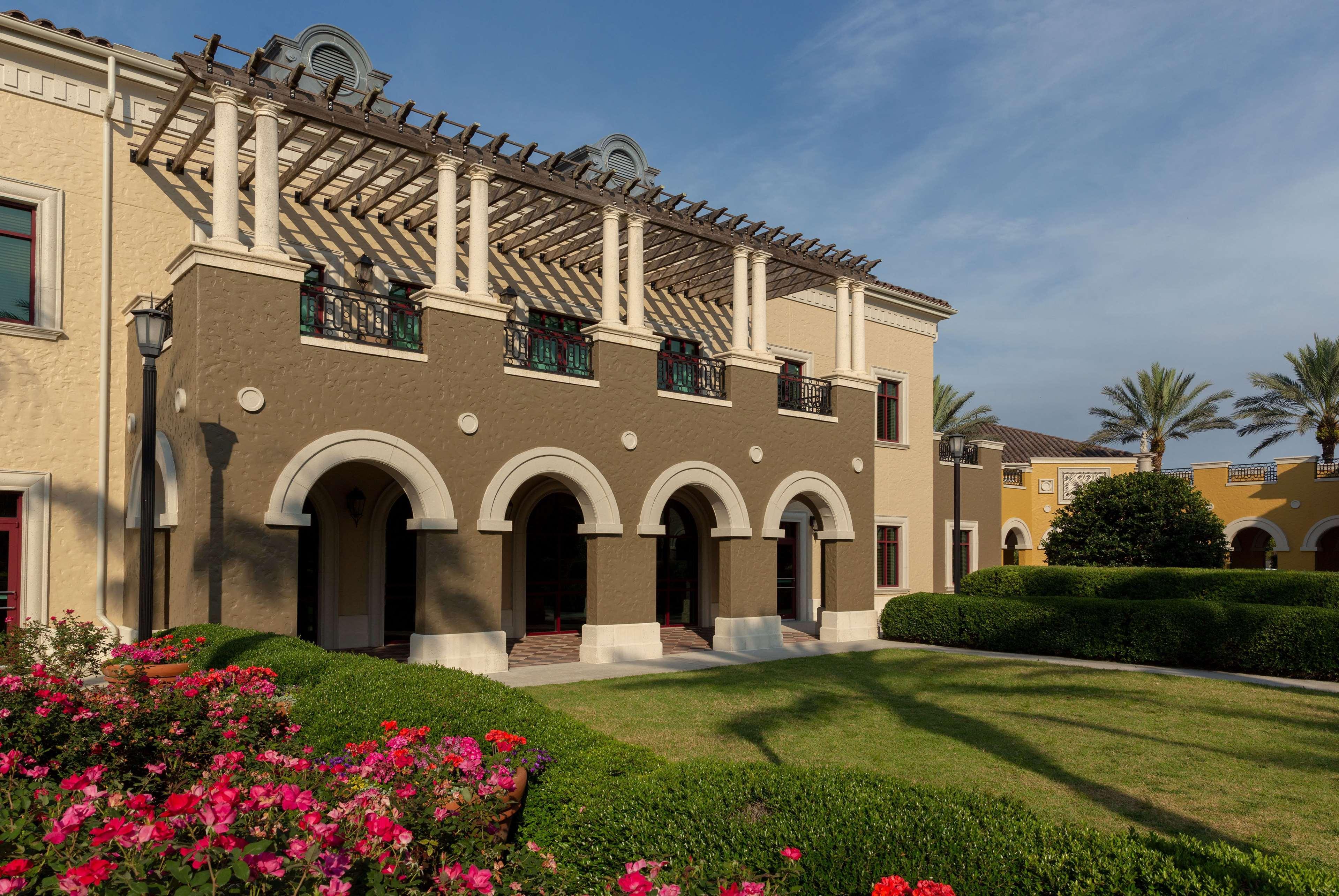 Hilton Grand Vacations Club Tuscany Village Orlando Lake Buena Vista Exterior photo