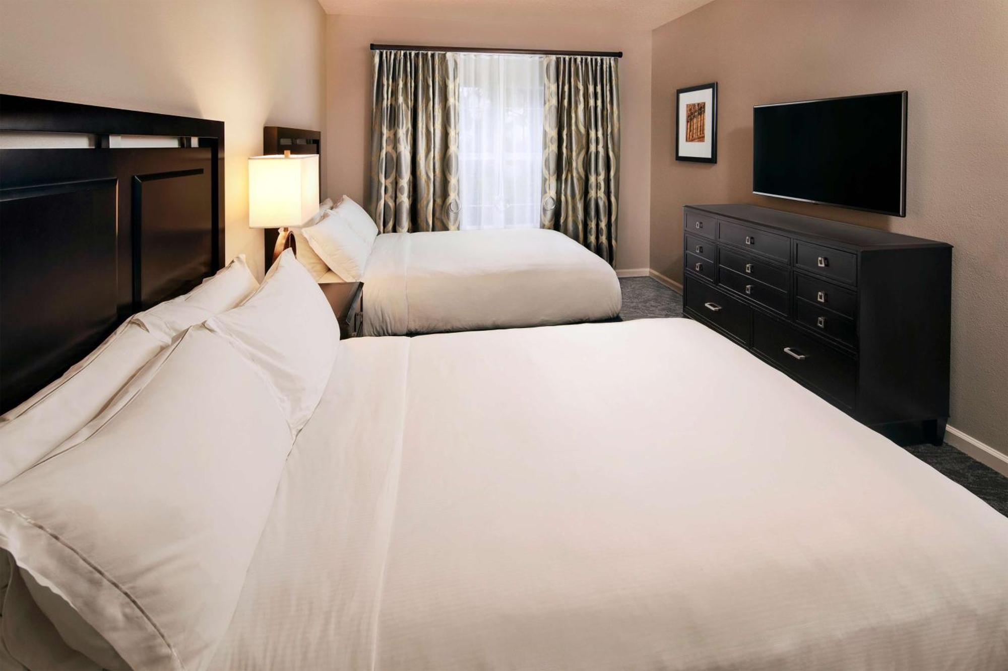 Hilton Grand Vacations Club Tuscany Village Orlando Lake Buena Vista Exterior photo