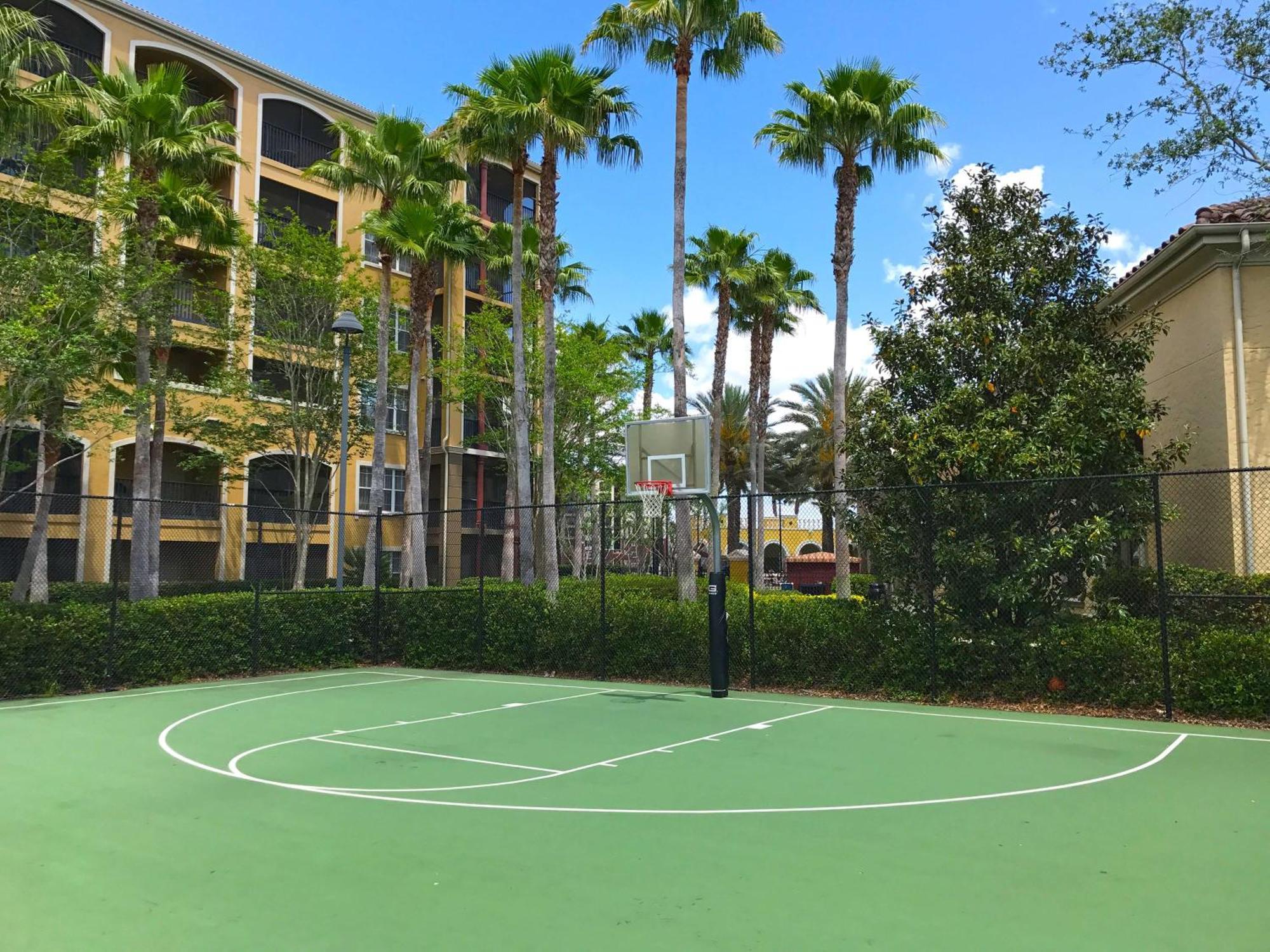 Hilton Grand Vacations Club Tuscany Village Orlando Lake Buena Vista Exterior photo