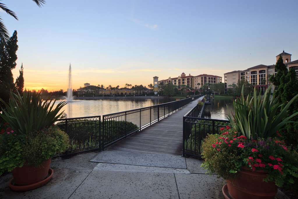 Hilton Grand Vacations Club Tuscany Village Orlando Lake Buena Vista Exterior photo